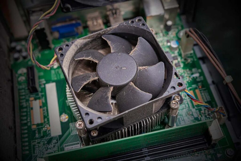 What Happens When Your CPU Gets Hot? 